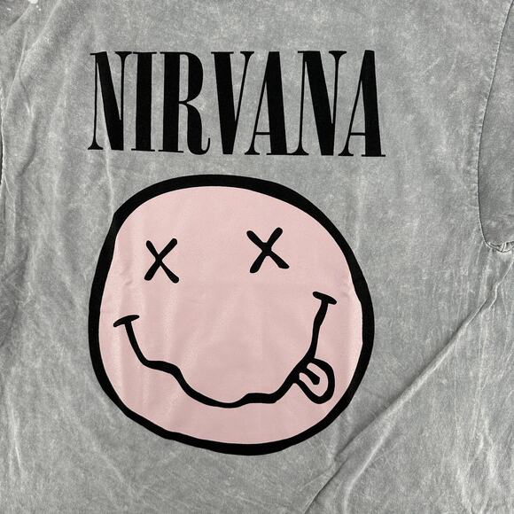 Nirvana Grunge 90s Rock Band Women’s T-Shirt Gray Pink Smiley Face 1X Retro - Picture 3 of 4